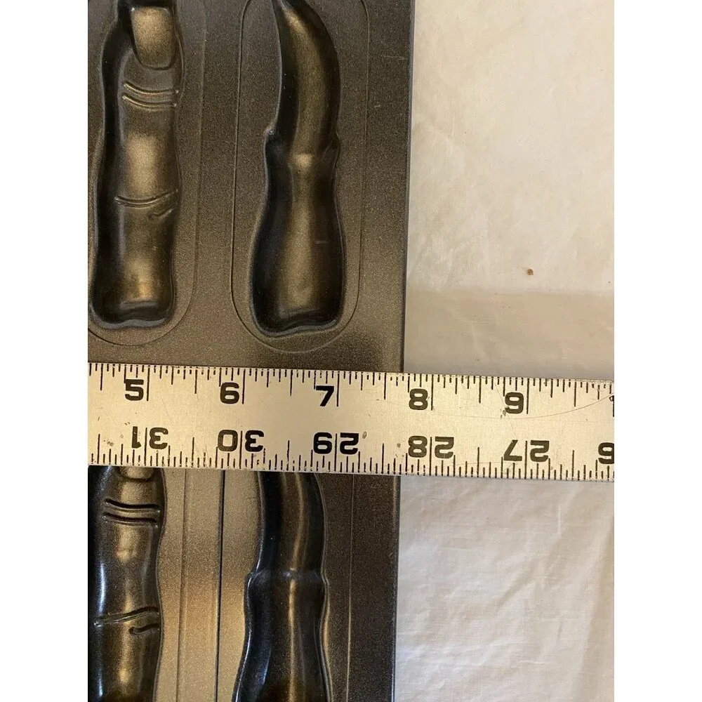 HALLOWEEN Wilton Witch Monster Lady Fingers Baking Pan Nonstick 8 Finger Mold‎
